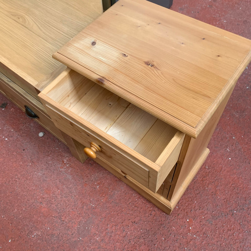 Bedside cabinet