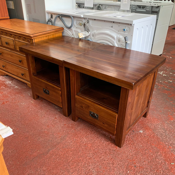 Bedside cabinets
