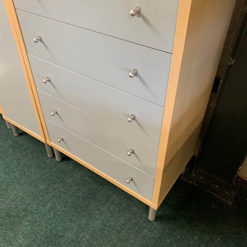 Shelving unit