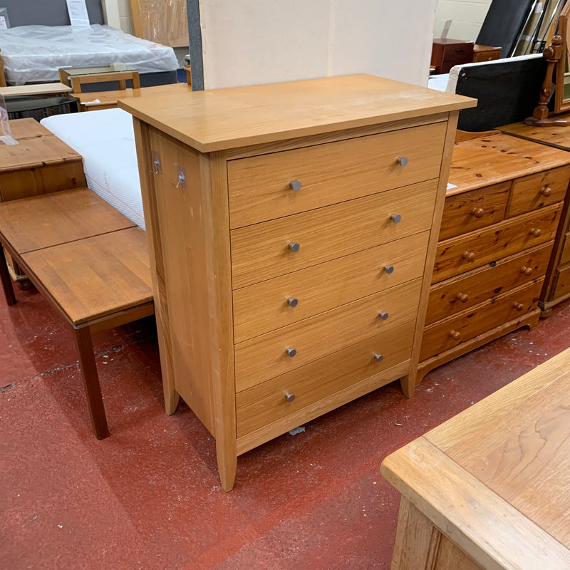 Chest of drawers