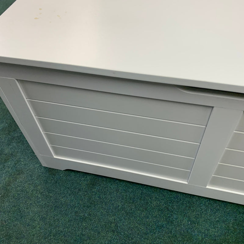 Blanket box