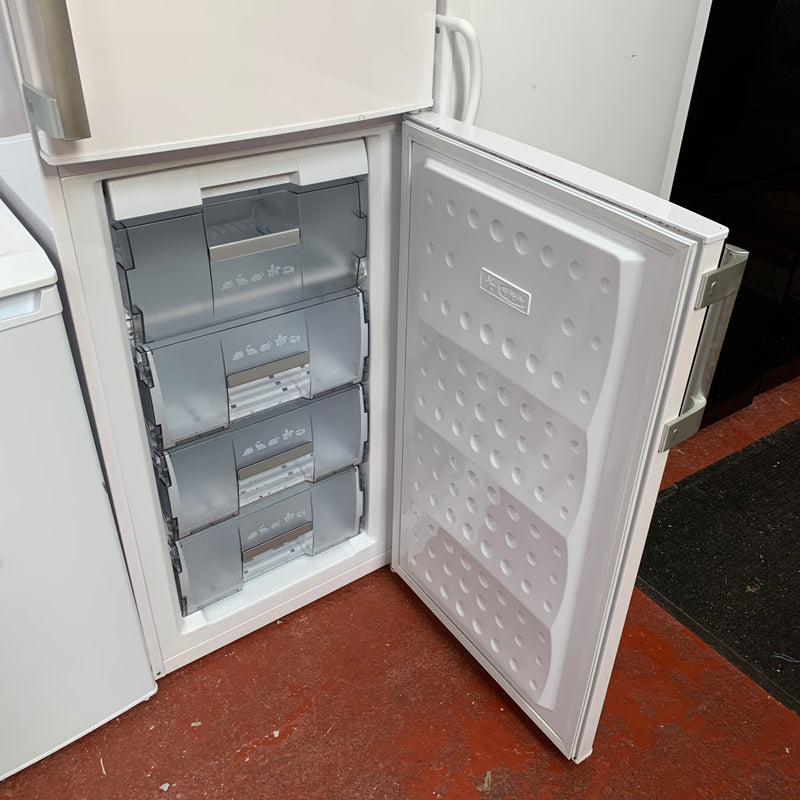 BLOMBERG fridge freezer