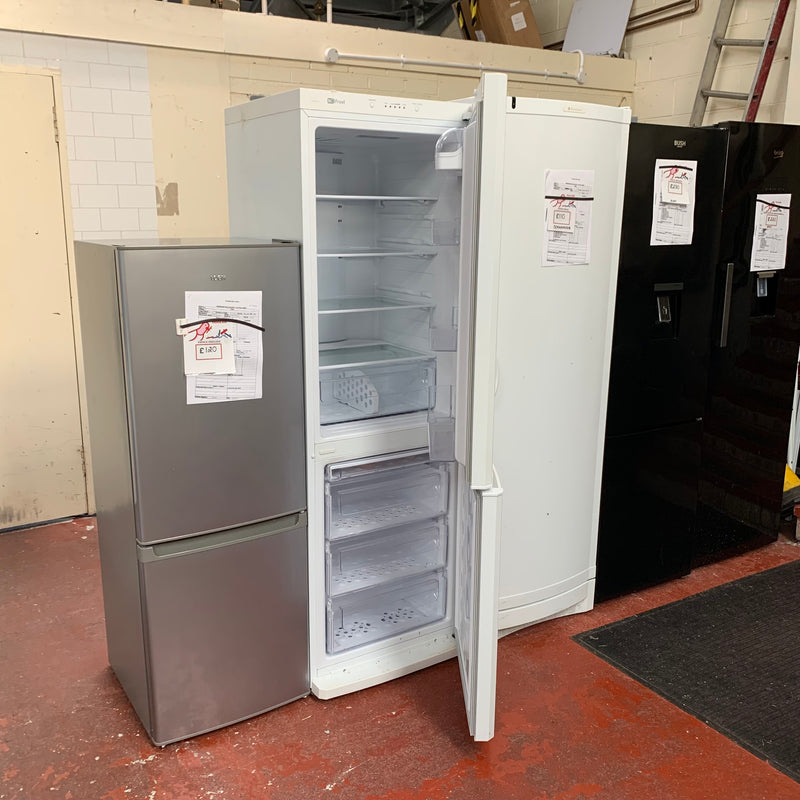 SAMSUNG fridge freezer