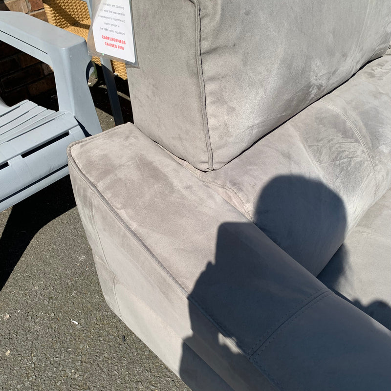 Recliner corner sofa