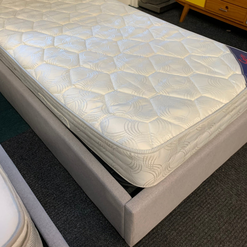 Single ottoman bed