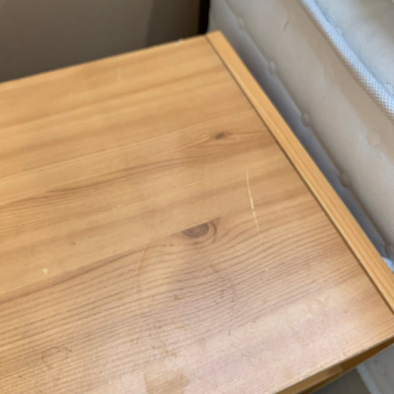 Bedside cabinets