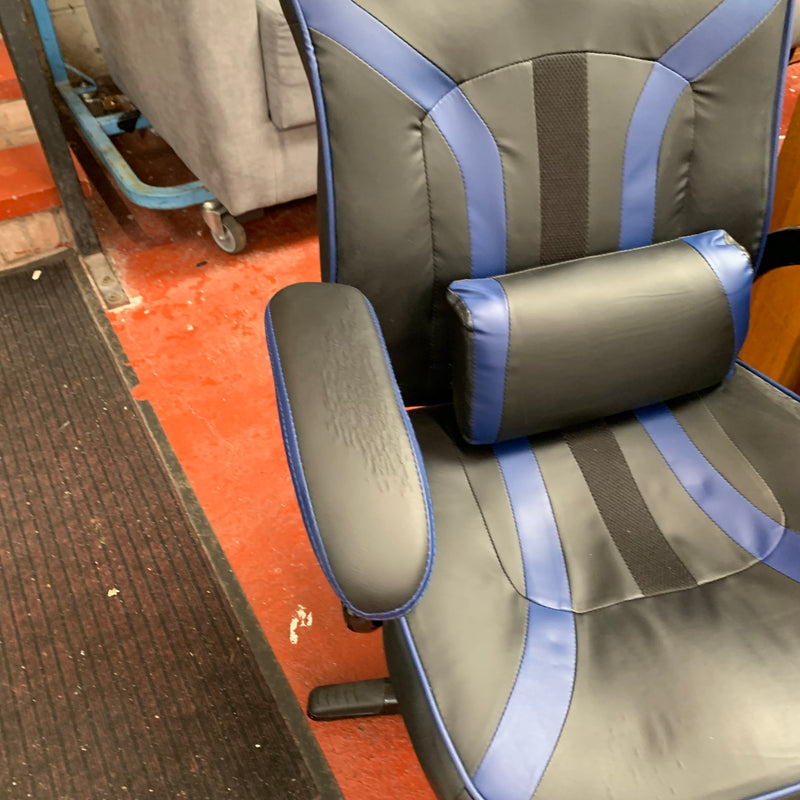 Gaming chair