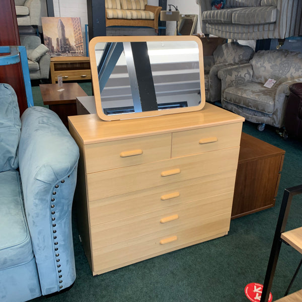 Chest of drawers