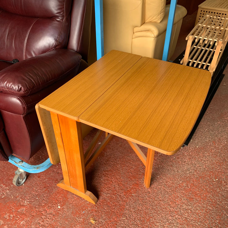 Butterfly table