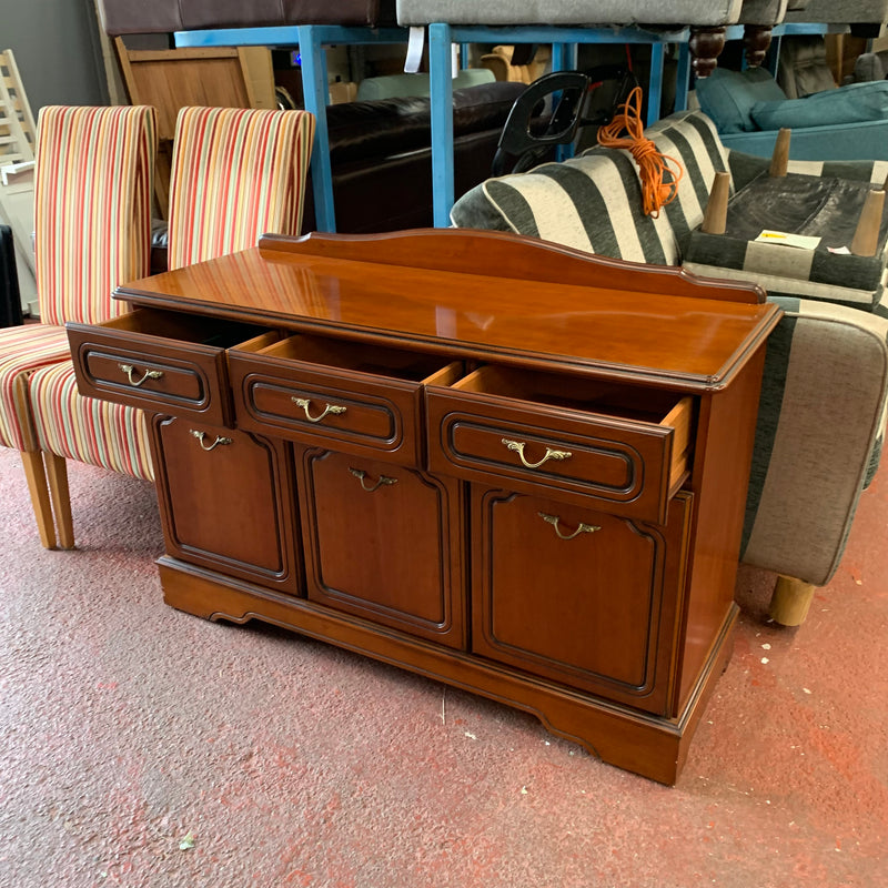 Sideboard