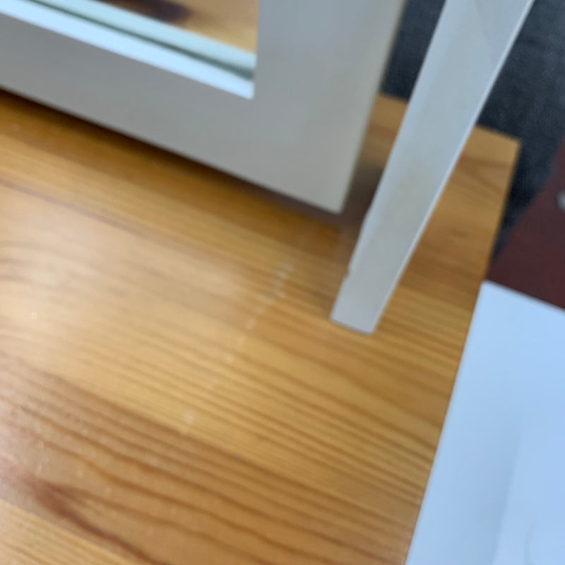 Dressing table