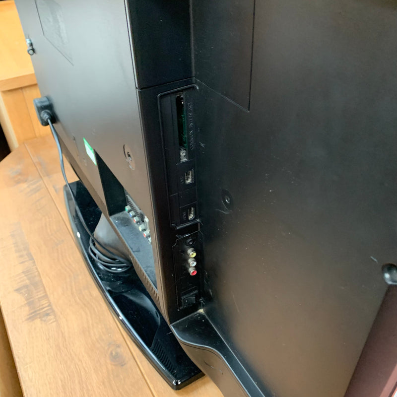 TOSHIBA TV
