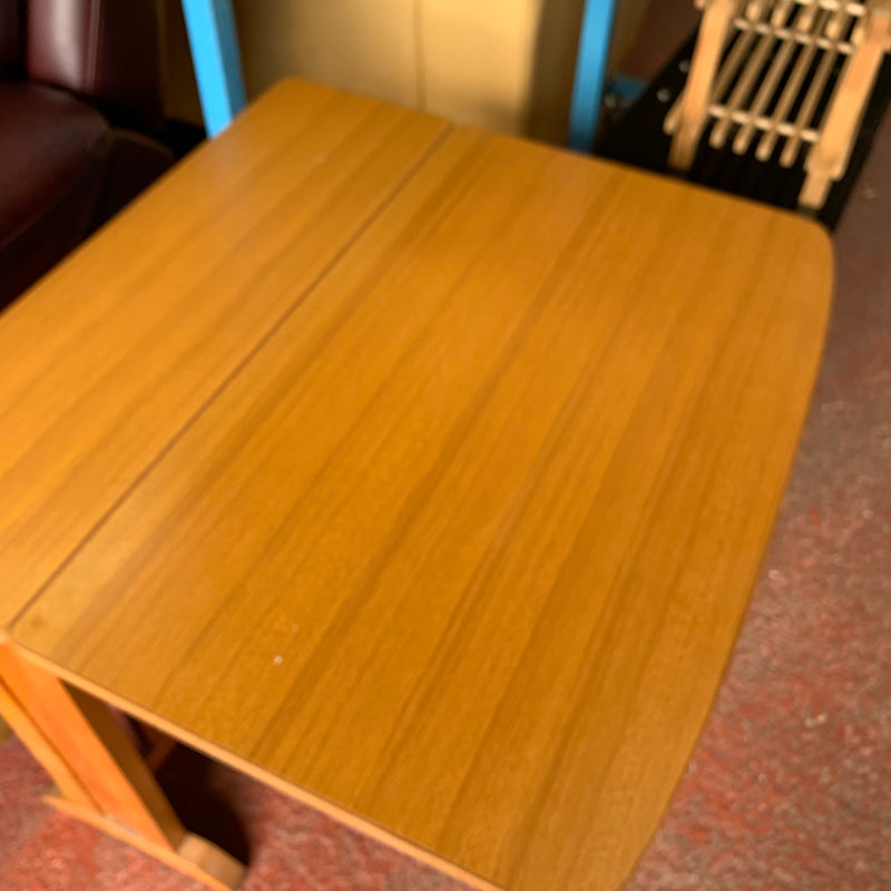 Butterfly table
