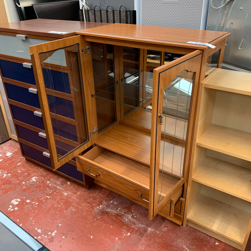 Display cabinet