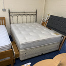 Kingsize bed