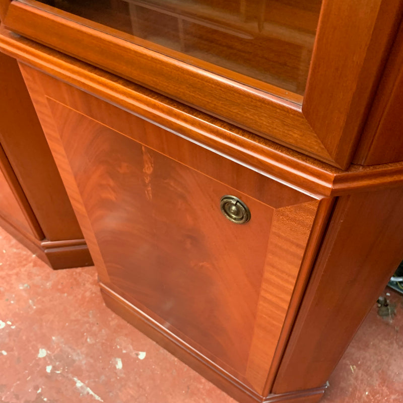 Display cabinet
