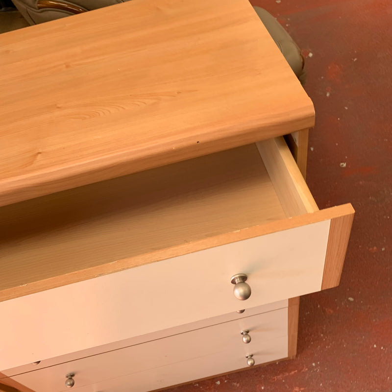 Chest of drawers