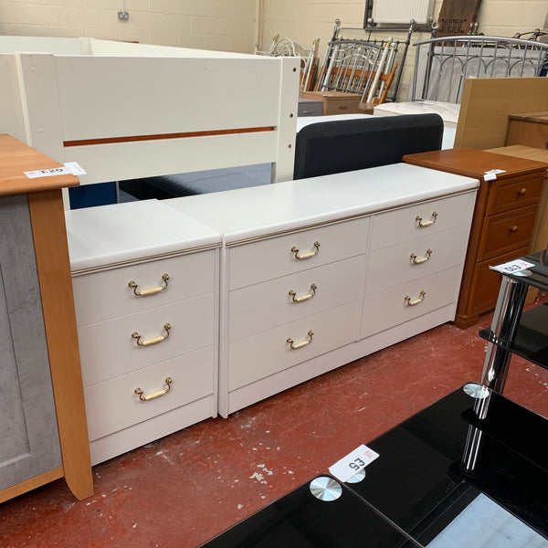 Bedroom set