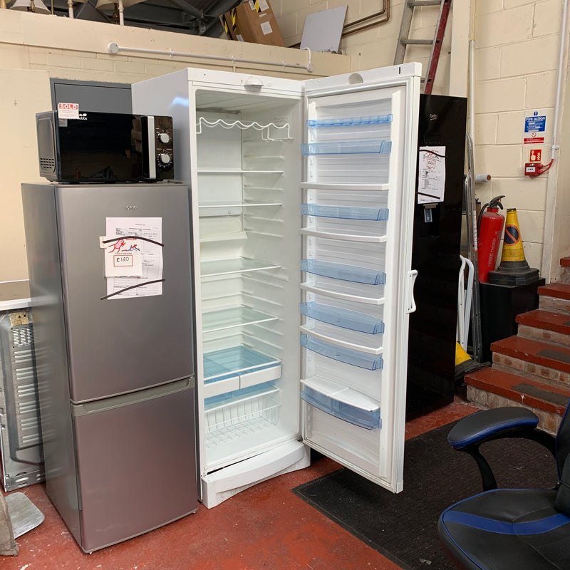 SCANDINOVA fridge