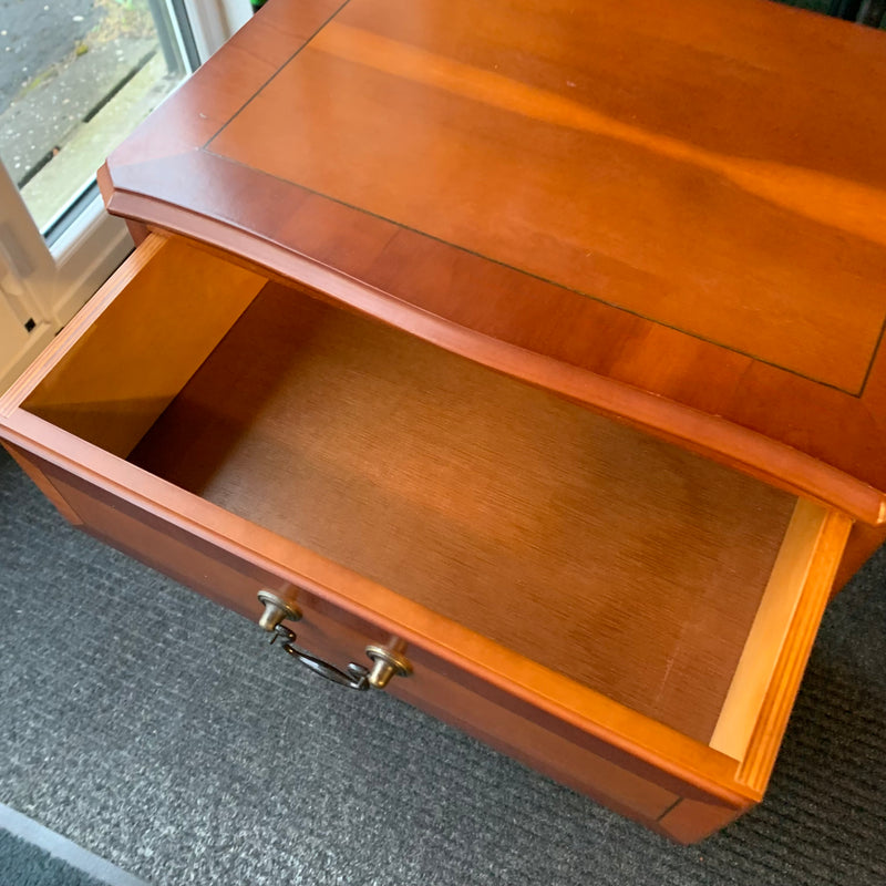 Bedside cabinet
