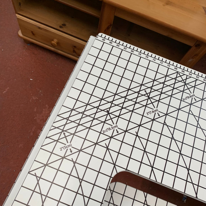Sewing table