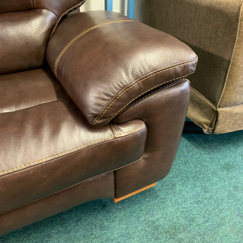 2x 2 seater sofas