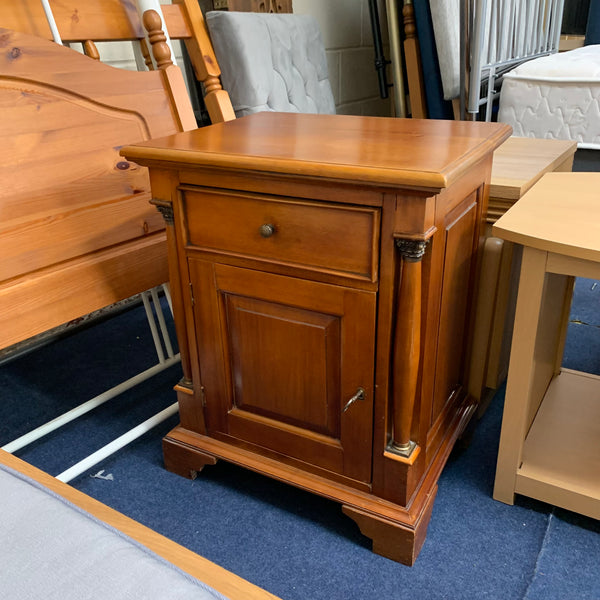 Bedside cabinet