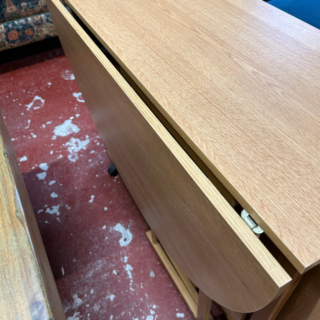 Butterfly table and chairs