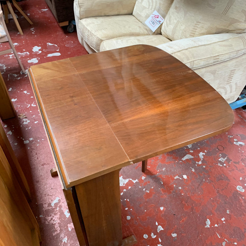 Butterfly table