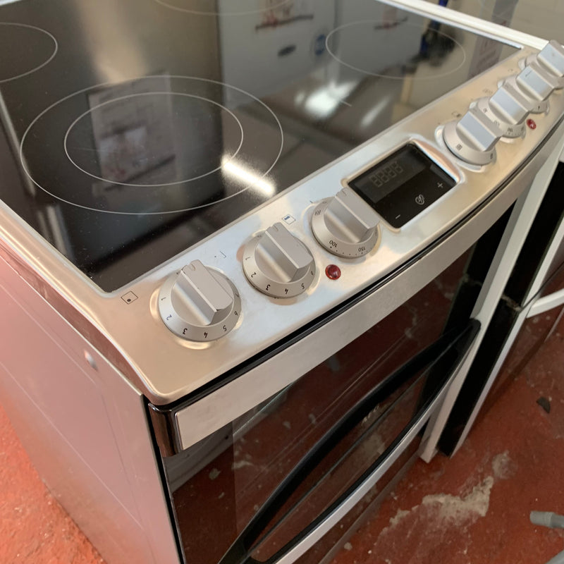 AEG cooker