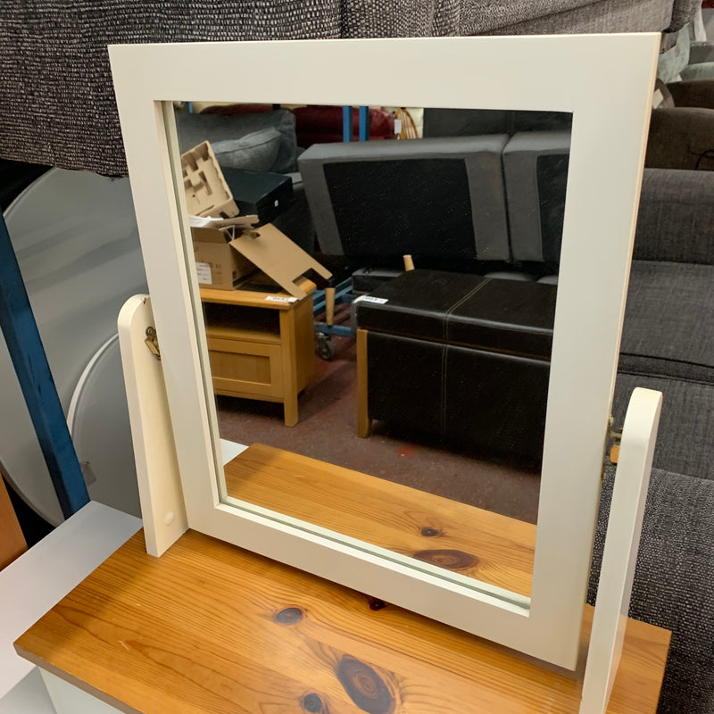 Dressing table