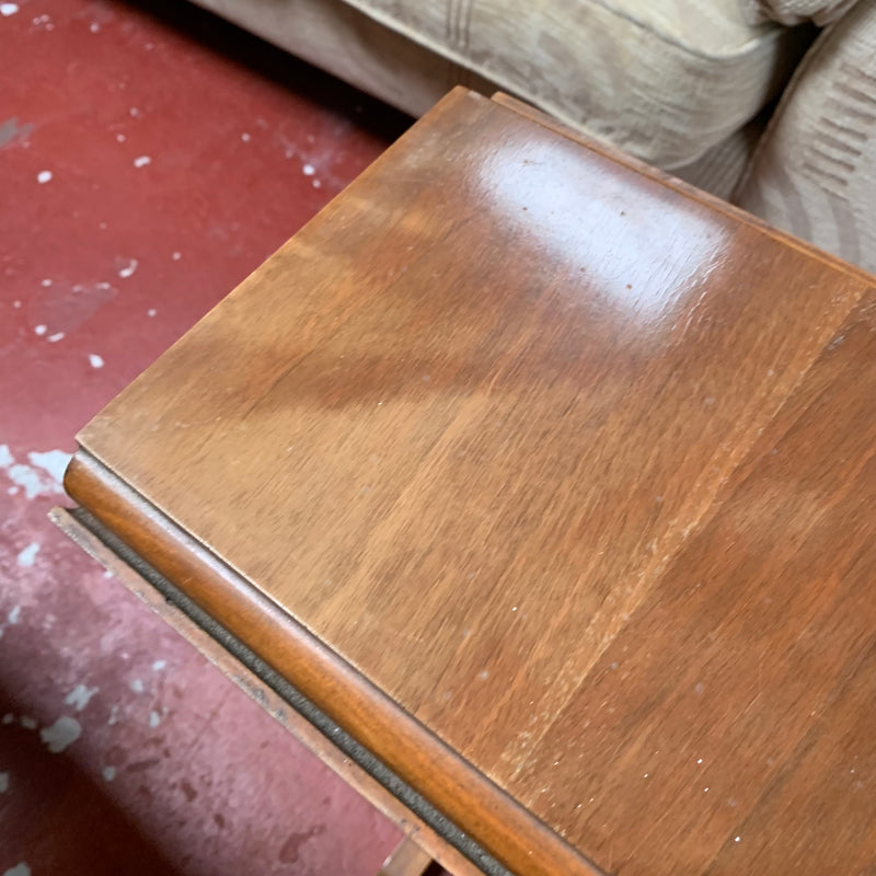 Butterfly table