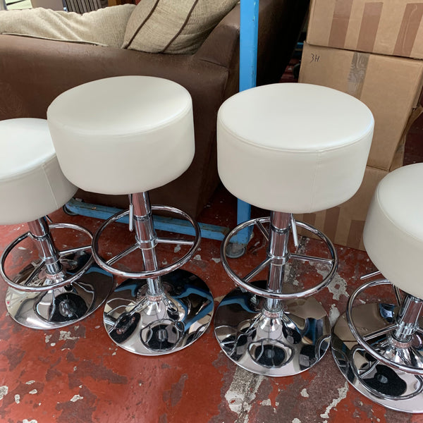 Bar stool