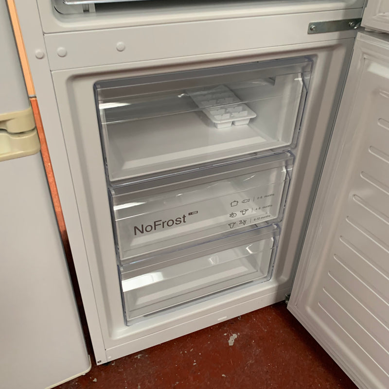 BOSCH fridge freezer