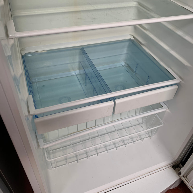 SCANDINOVA fridge