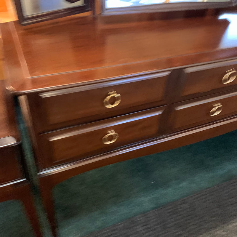 STAG dressing table