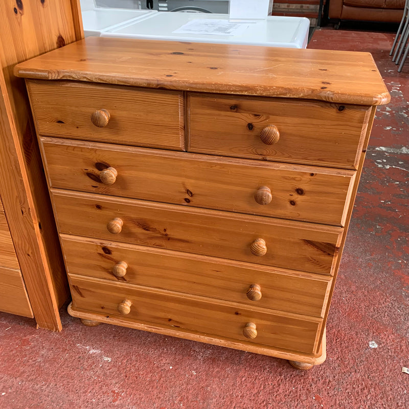Chest of drawers
