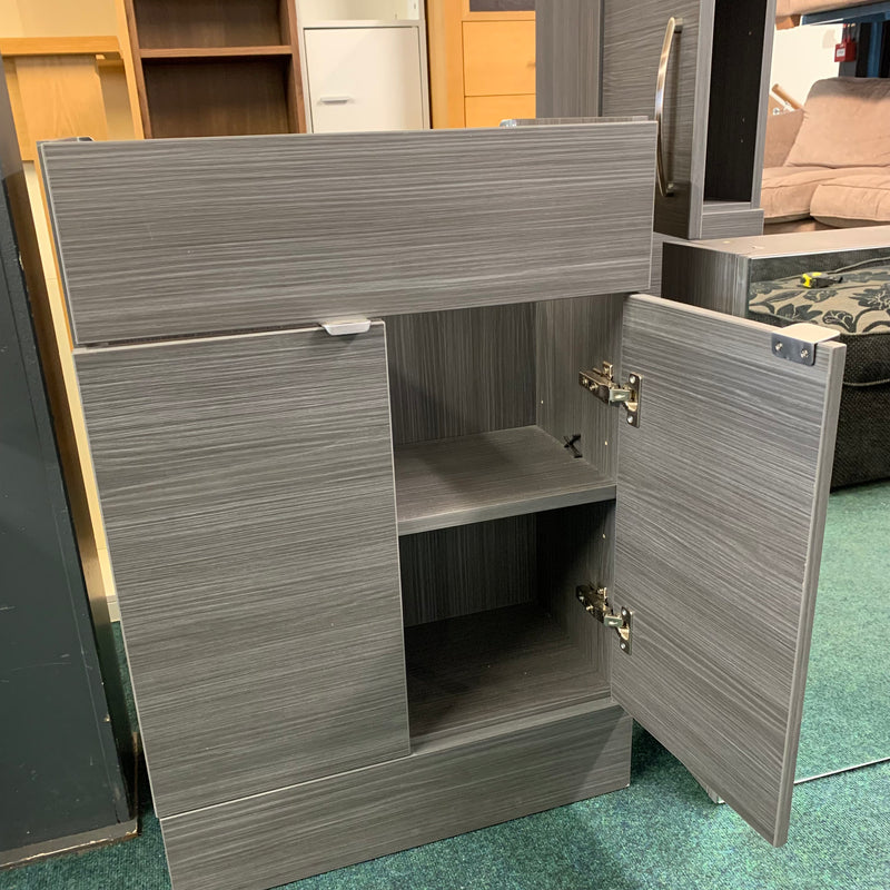 Bathroom vanity set