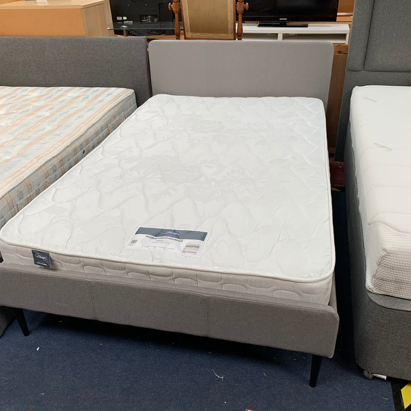 Queen size bed