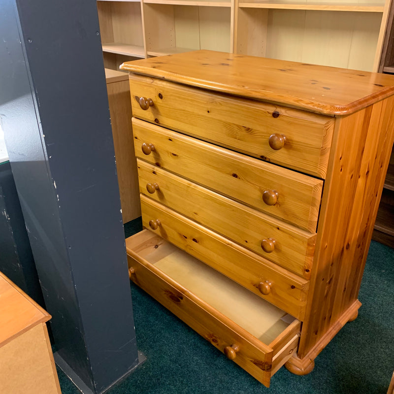 Chest of drawers