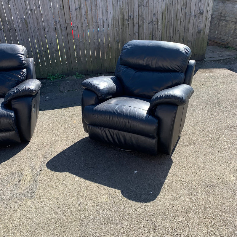 Reclining corner sofa and armchair