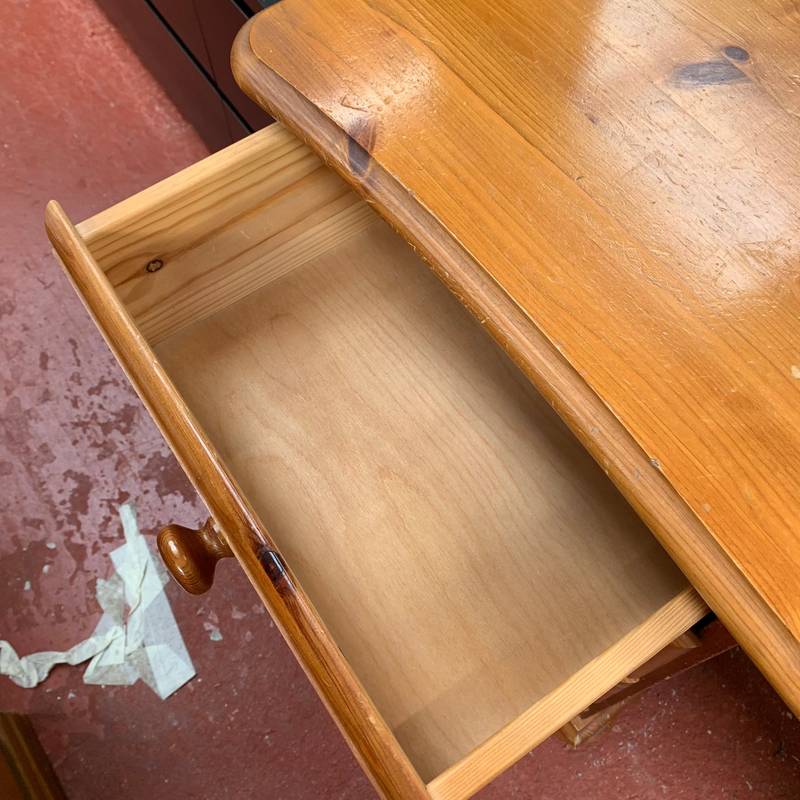 Dressing table