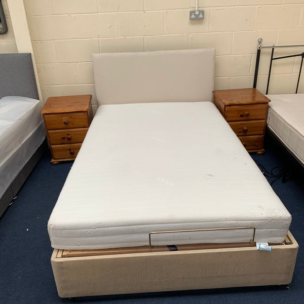Queen size electric bed