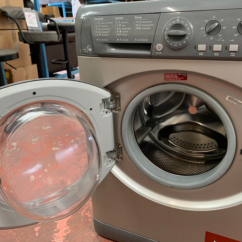 HOTPOINT washer dryer