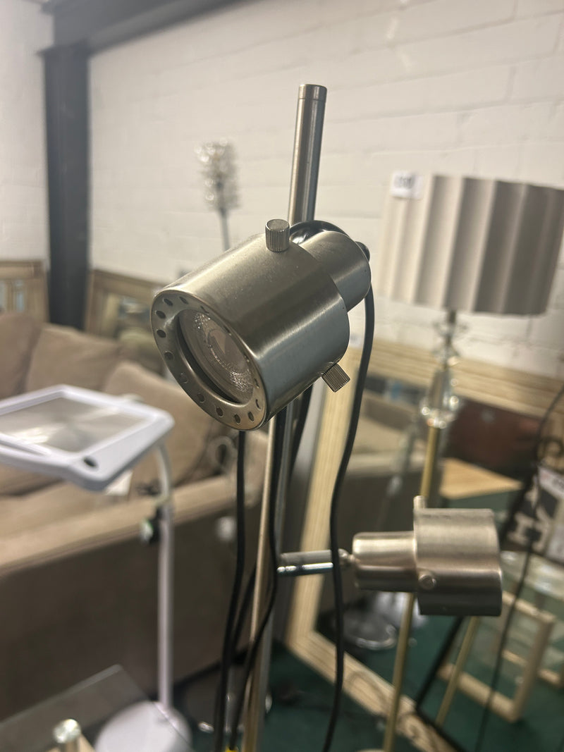 Standing lamp
